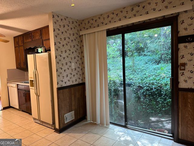 4202 River Club Drive SW, Lilburn, GA 30047