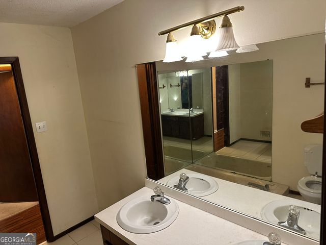 4202 River Club Drive SW, Lilburn, GA 30047