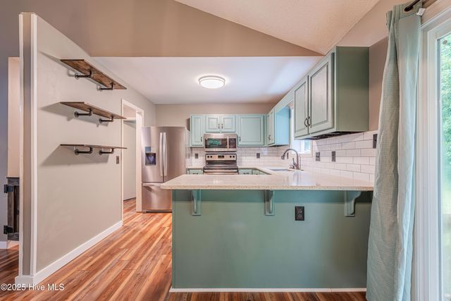 203 Lava Court, Jacksonville, NC 28540
