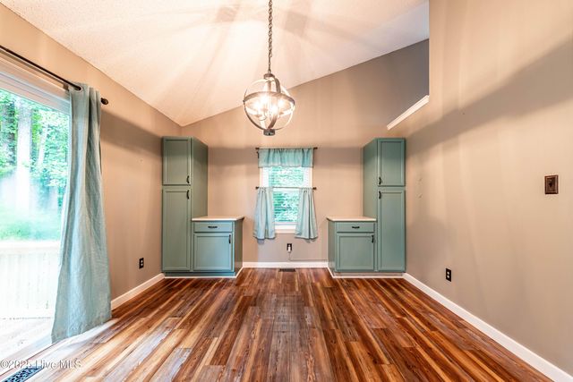 203 Lava Court, Jacksonville, NC 28540