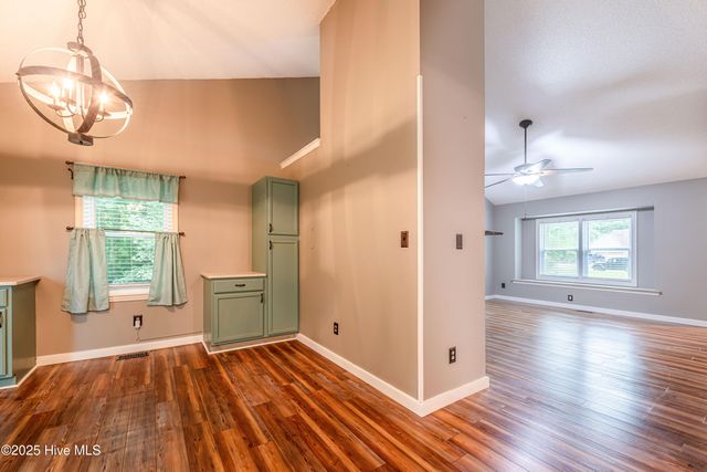 203 Lava Court, Jacksonville, NC 28540