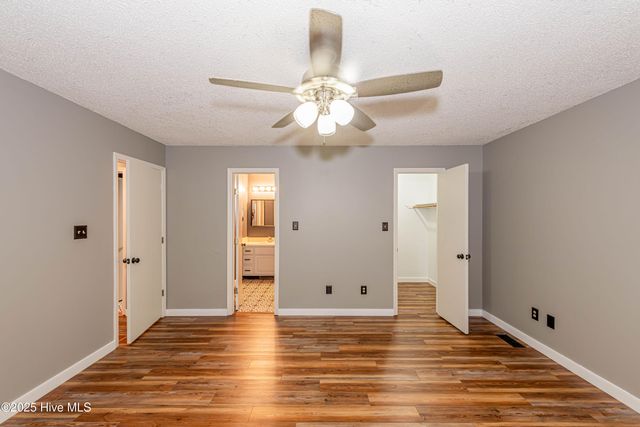 203 Lava Court, Jacksonville, NC 28540