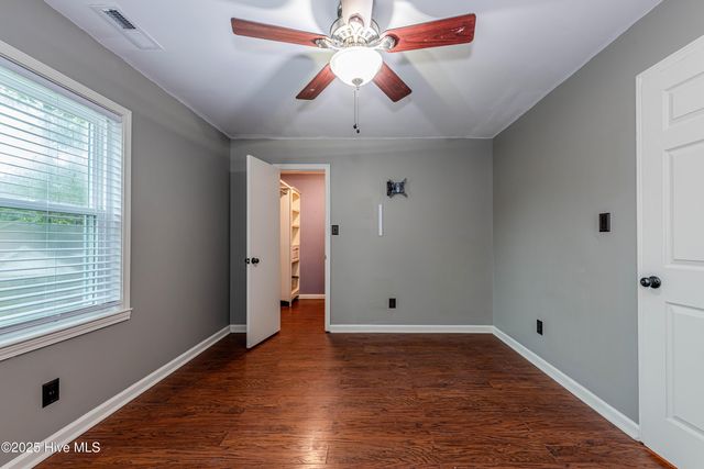 203 Lava Court, Jacksonville, NC 28540