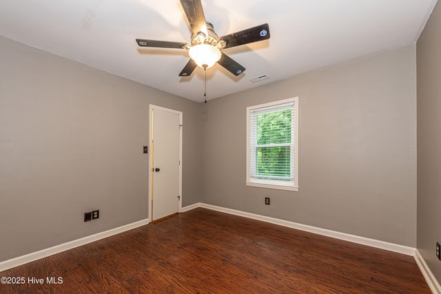 203 Lava Court, Jacksonville, NC 28540