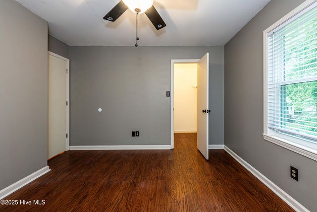 203 Lava Court, Jacksonville, NC 28540