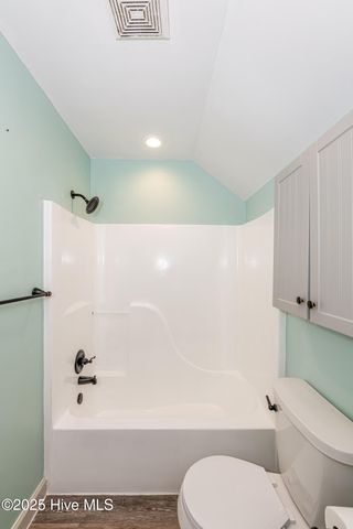 203 Lava Court, Jacksonville, NC 28540