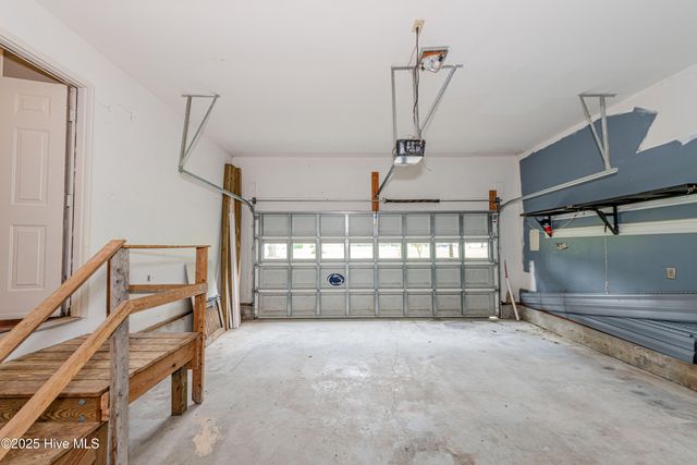 203 Lava Court, Jacksonville, NC 28540