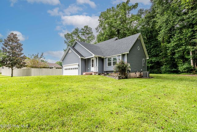203 Lava Court, Jacksonville, NC 28540