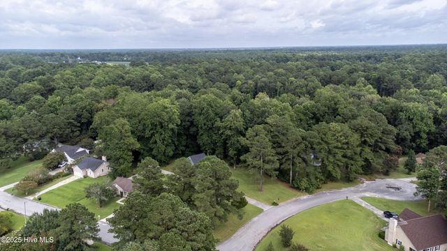 203 Lava Court, Jacksonville, NC 28540