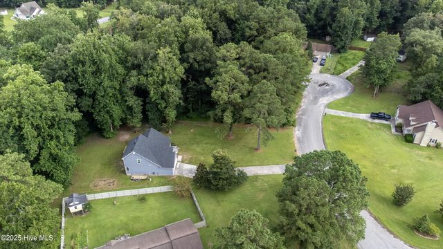 203 Lava Court, Jacksonville, NC 28540