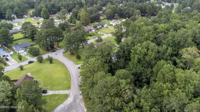 203 Lava Court, Jacksonville, NC 28540