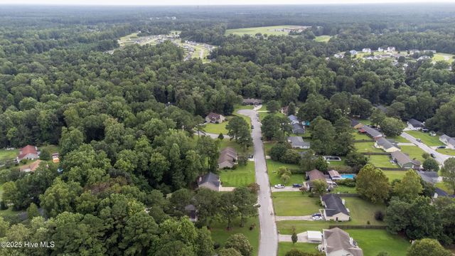 203 Lava Court, Jacksonville, NC 28540