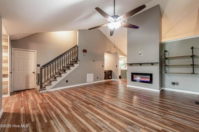 203 Lava Court, Jacksonville, NC 28540