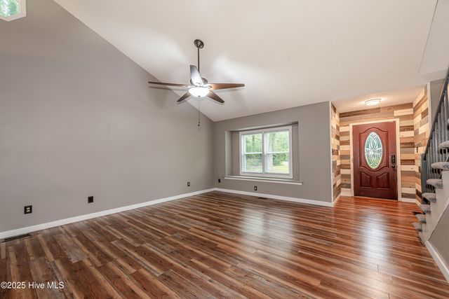 203 Lava Court, Jacksonville, NC 28540