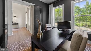 8264 COLLING MANOR CT, Alexandria, VA 22308