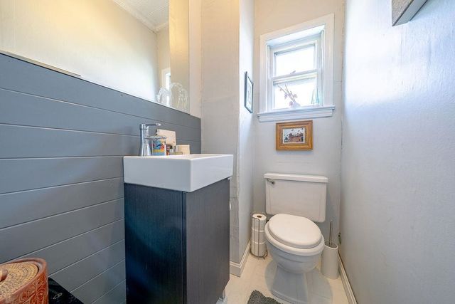 71 EAST 31ST ST, Bayonne, NJ 07002