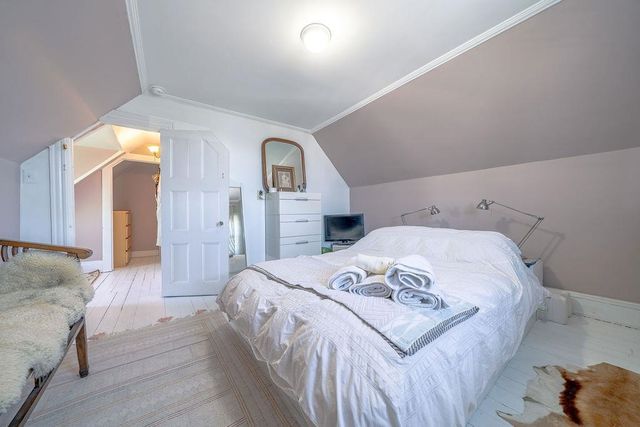 71 EAST 31ST ST, Bayonne, NJ 07002