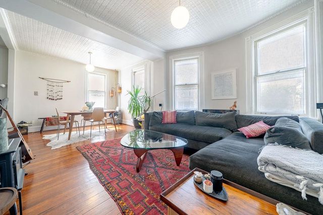 71 EAST 31ST ST, Bayonne, NJ 07002