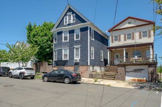 71 EAST 31ST ST, Bayonne, NJ 07002