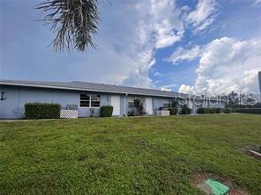 810 KINGS COURT F, Punta Gorda, FL 33950