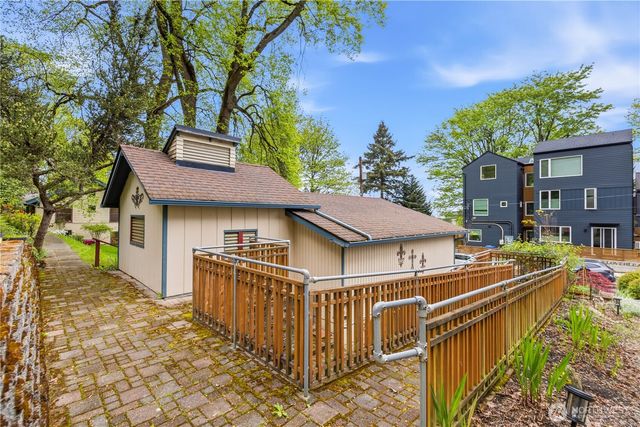 49 XX 31st Avenue S, Seattle, WA 98108