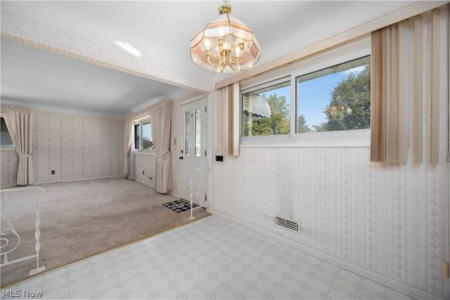 3331 Stanfield Drive, Parma, OH 44134