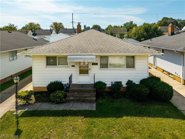 3331 Stanfield Drive, Parma, OH 44134