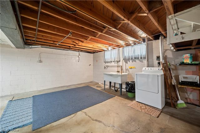 3331 Stanfield Drive, Parma, OH 44134