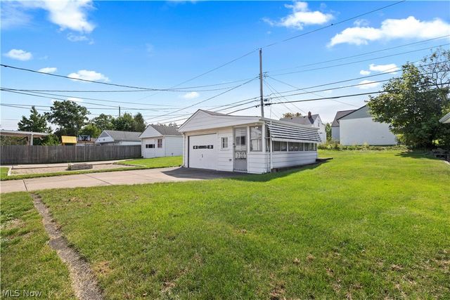 3331 Stanfield Drive, Parma, OH 44134