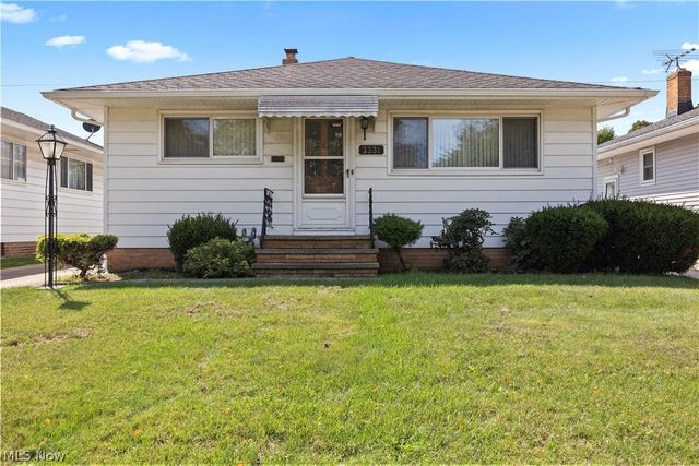 3331 Stanfield Drive, Parma, OH 44134