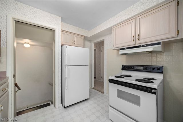 3331 Stanfield Drive, Parma, OH 44134