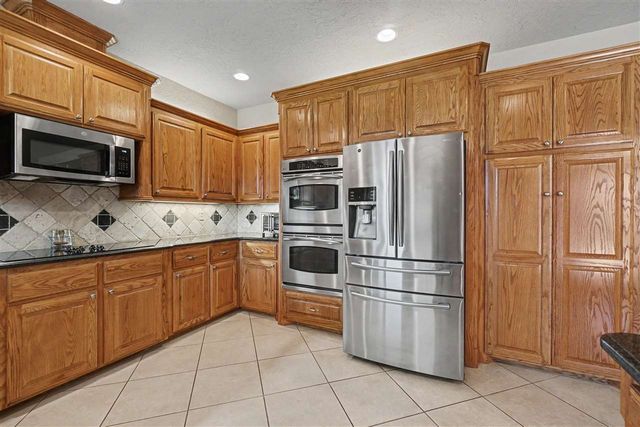 1609 NW 36th St, Lawton, OK 73505