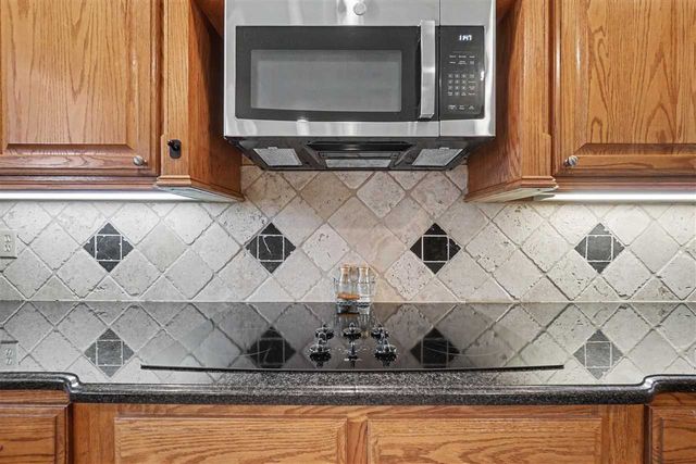1609 NW 36th St, Lawton, OK 73505