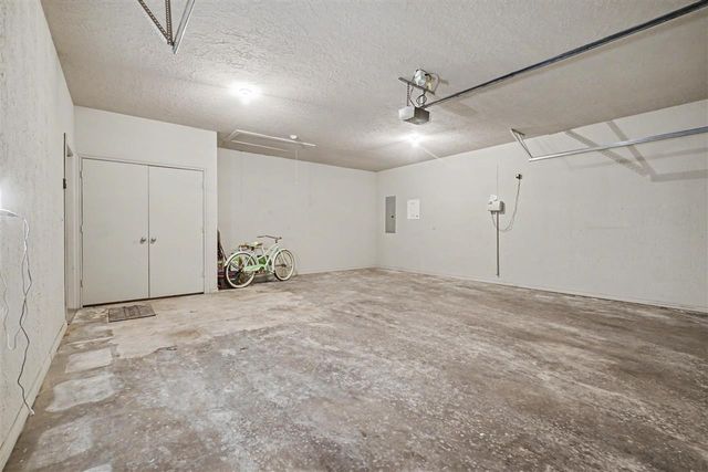 1609 NW 36th St, Lawton, OK 73505