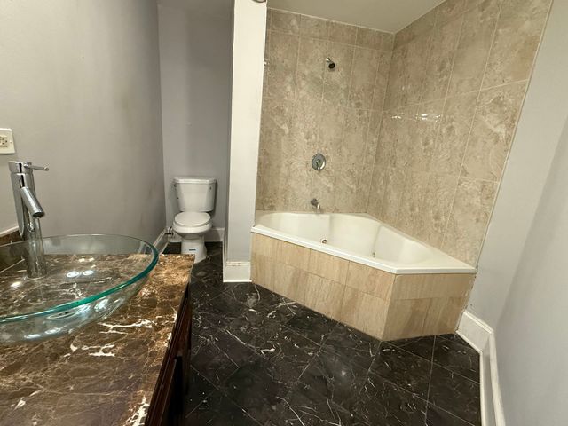 46 N Menard Avenue BG, Chicago, IL 60644