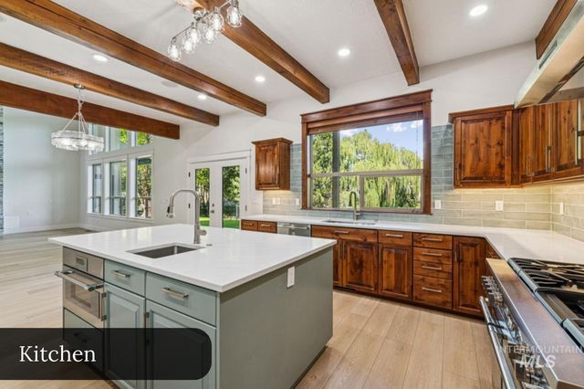 1674 S Water Leaf Ave, Eagle, ID 83616