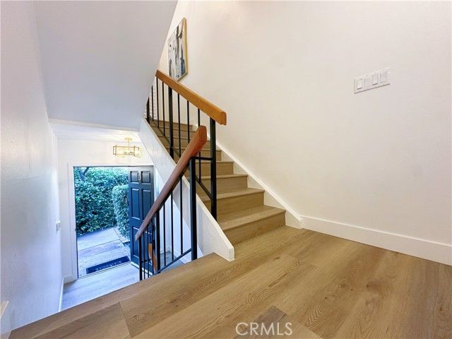 5255 Coldwater Canyon D, Sherman Oaks, CA 91401