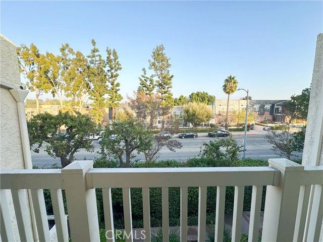 5255 Coldwater Canyon D, Sherman Oaks, CA 91401
