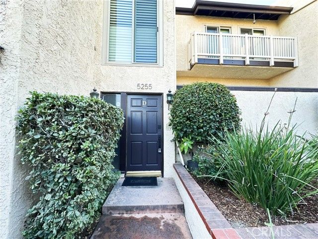 5255 Coldwater Canyon D, Sherman Oaks, CA 91401