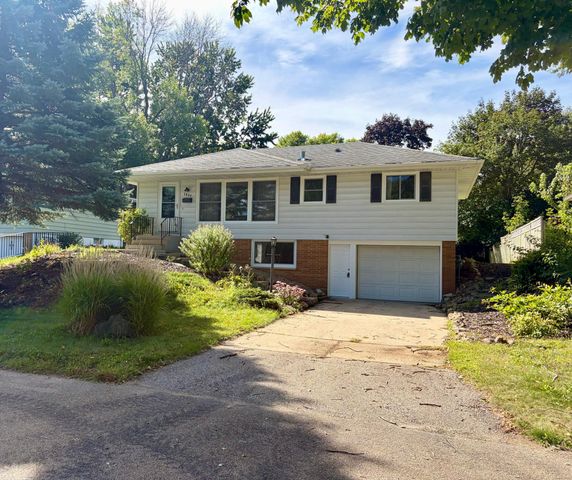 2034 24th Street NW, Rochester, MN 55901