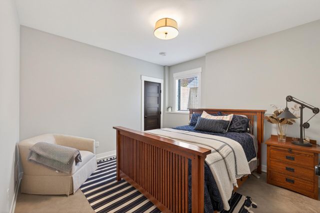 1207 James Avenue, Saint Paul, MN 55105
