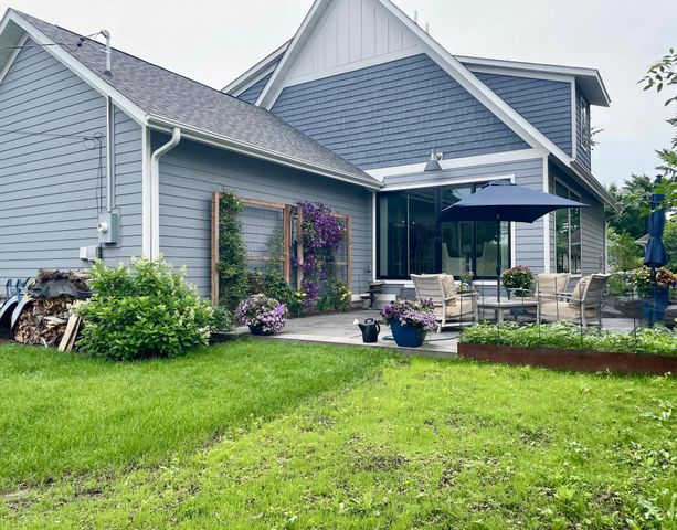 1207 James Avenue, Saint Paul, MN 55105
