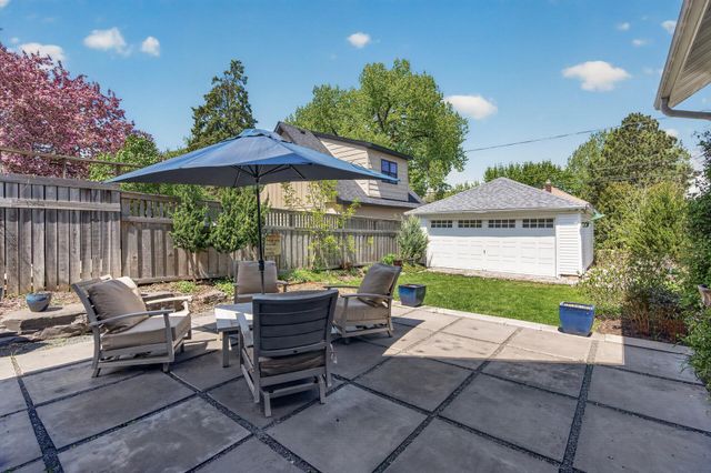 1207 James Avenue, Saint Paul, MN 55105