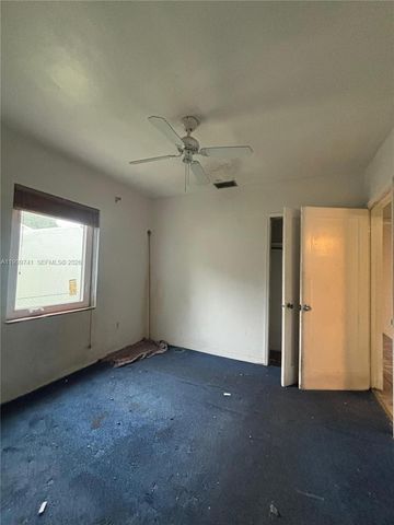 1733 NW 40th St, Miami, FL 33142