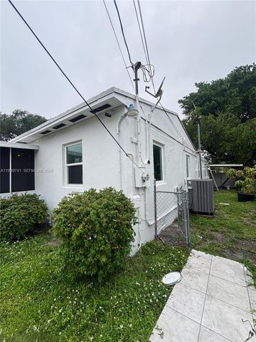 1733 NW 40th St, Miami, FL 33142