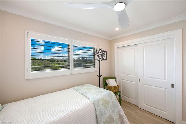 29 High Point CIR E 403, Naples, FL 34103