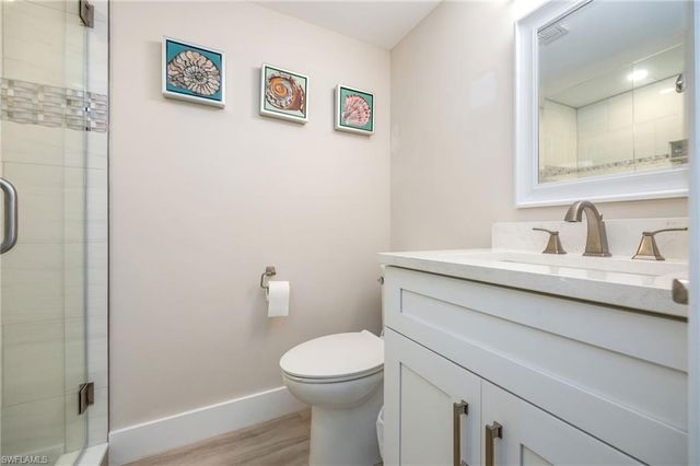 29 High Point CIR E 403, Naples, FL 34103