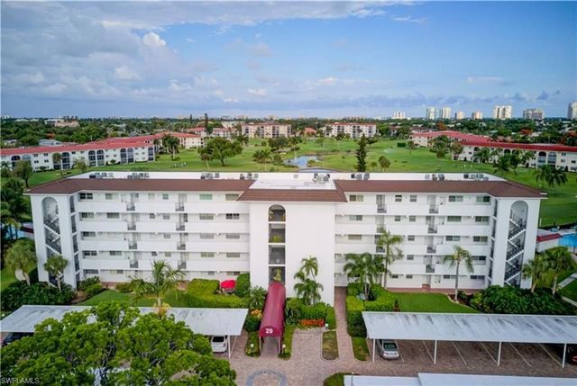 29 High Point CIR E 403, Naples, FL 34103