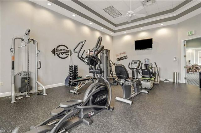 29 High Point CIR E 403, Naples, FL 34103