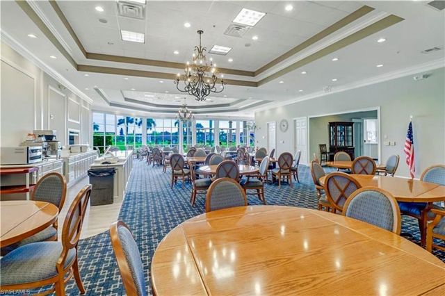 29 High Point CIR E 403, Naples, FL 34103